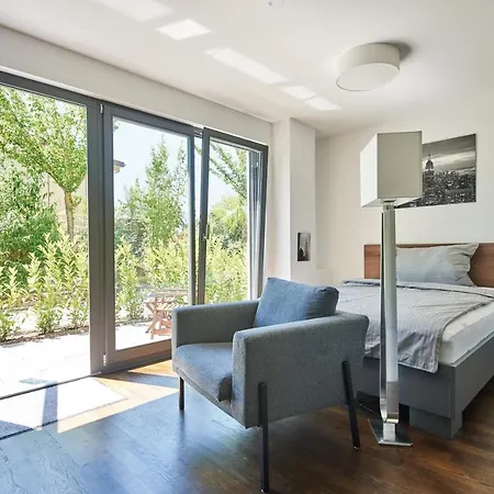 Loft46 Bed&office Апарт-отель